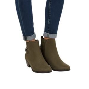 Market & Spruce Kaili Bootie Olive Green Ankle Boots Side Zip NWOB US8 EU38.5